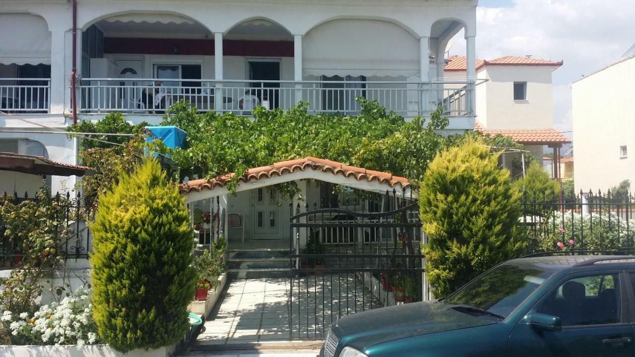 Grigorios Apartments Неа-Врасна Екстер'єр фото