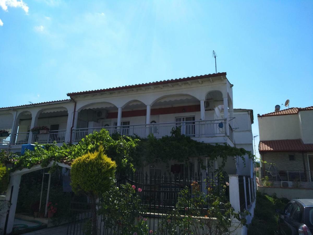 Grigorios Apartments Неа-Врасна Екстер'єр фото